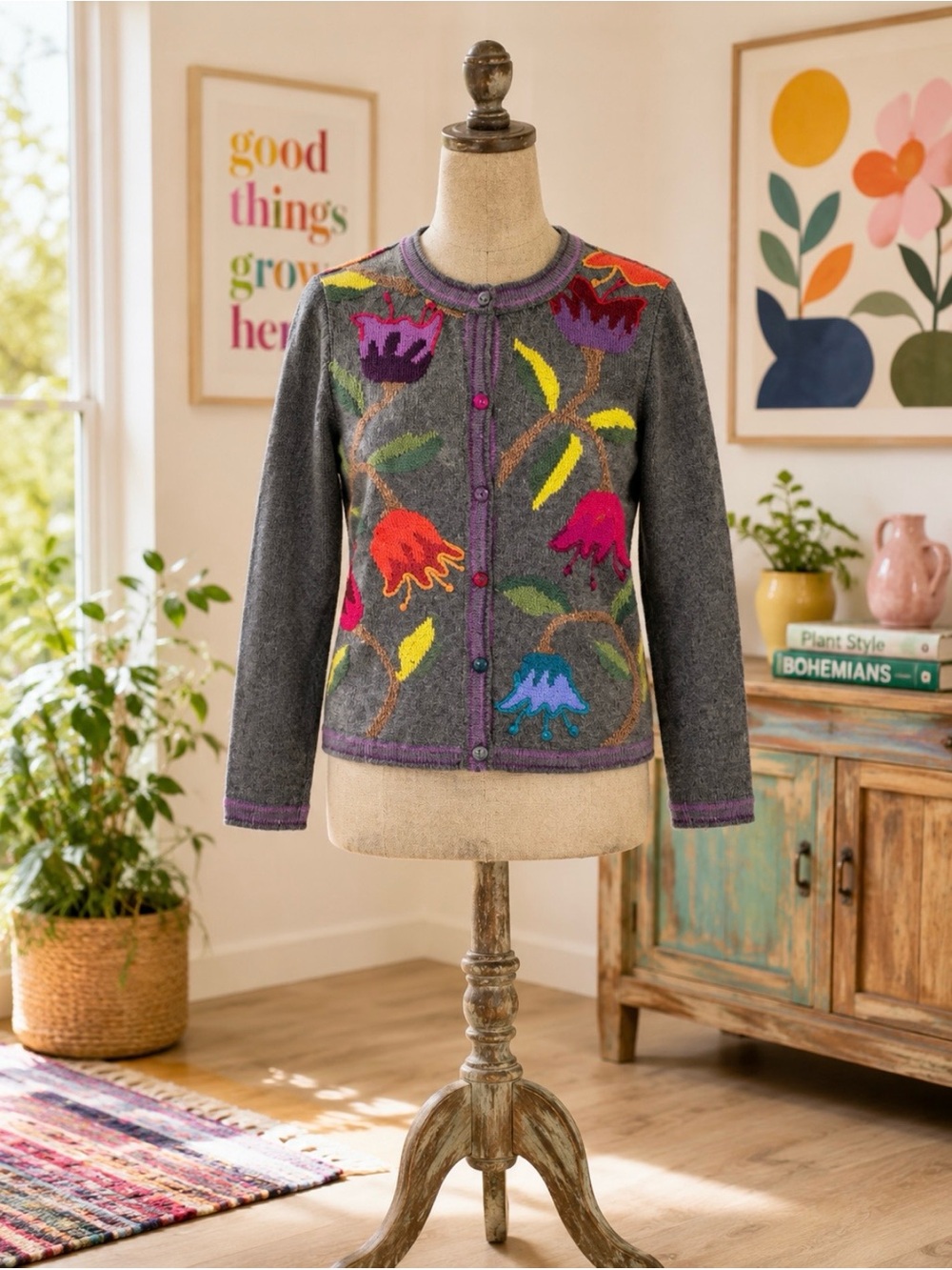 🦙🧶100% Peruvian ALPACA Floral Embroidered Button-Up Sweater Cardigan